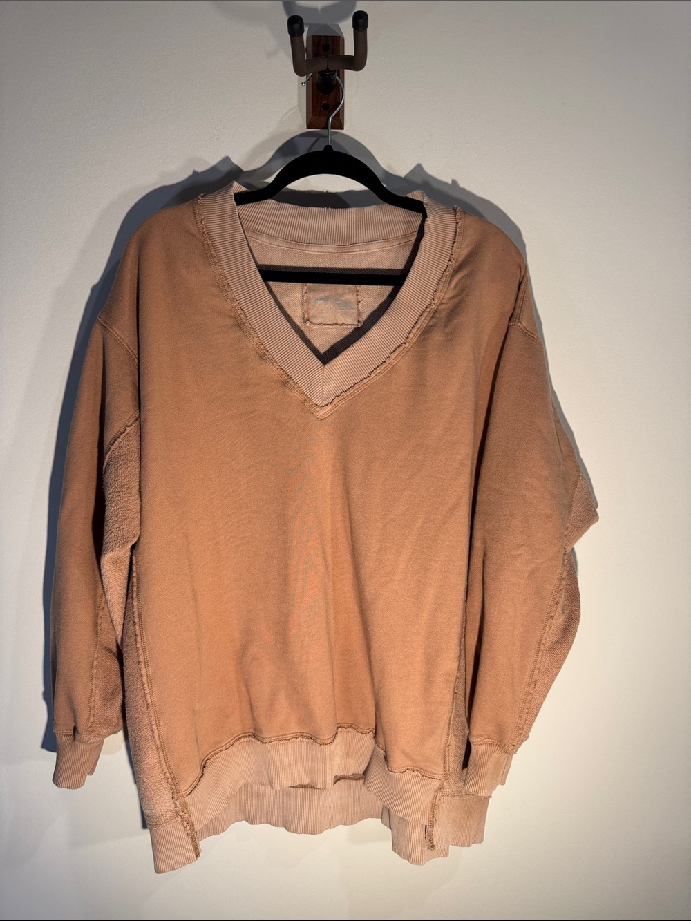 aerie Women's Scoop V-Neck Sweater in Dusty Brown